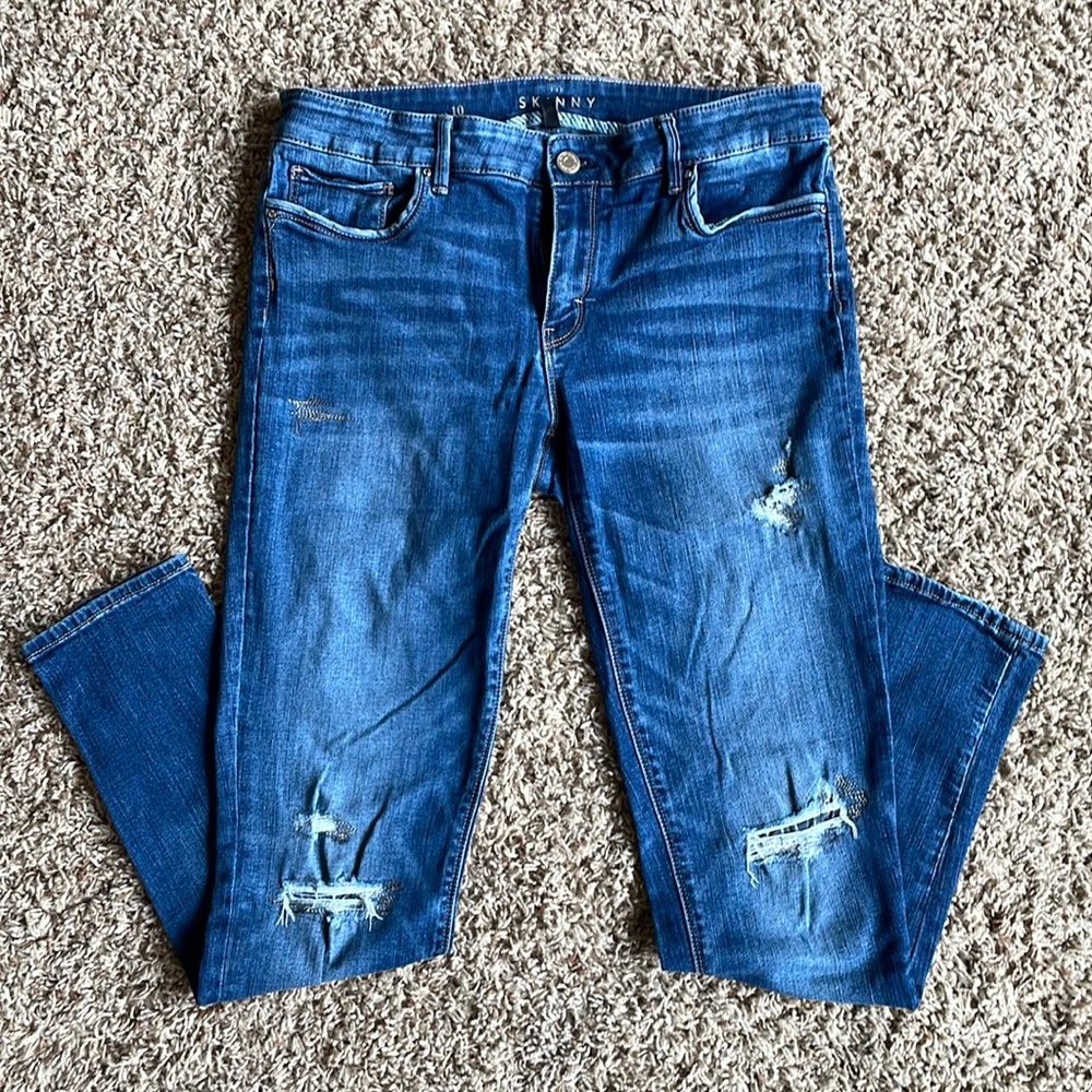 White House Black Market Distressed, Skinny Jeans, Size 10
